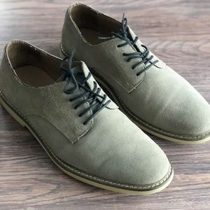 Banana Republic Men’s Suede Oxford Shoes